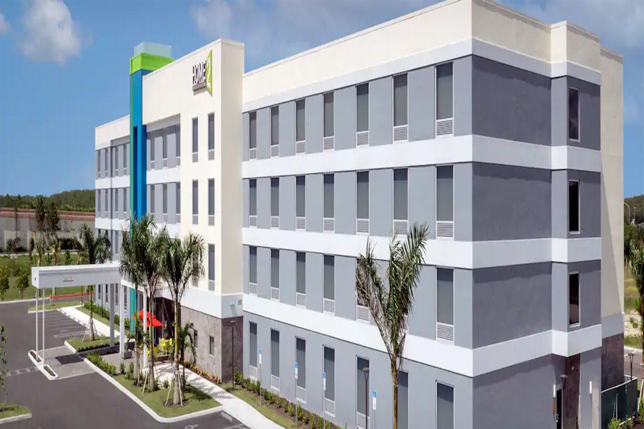 Home2 Suites By Hilton Fort Myers Airport Экстерьер фото