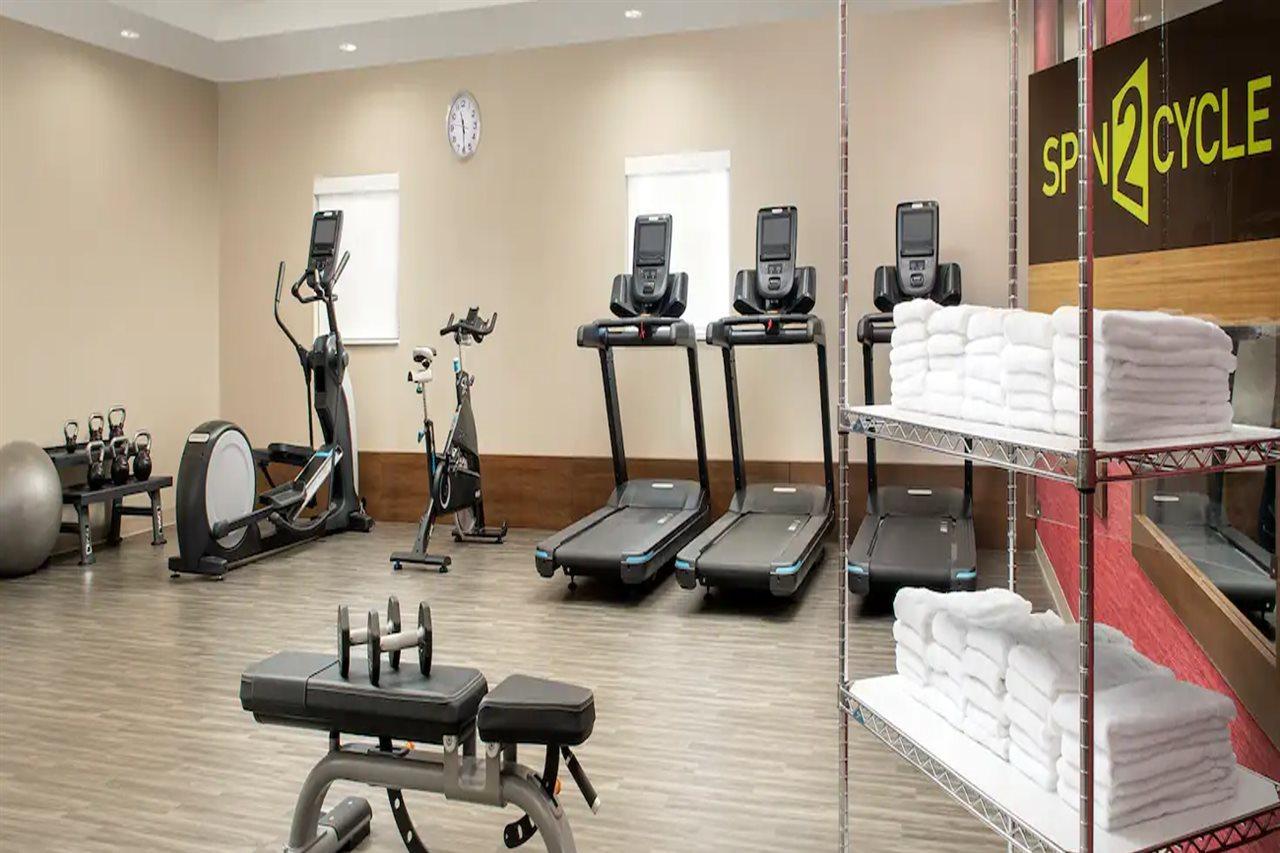 Home2 Suites By Hilton Fort Myers Airport Экстерьер фото
