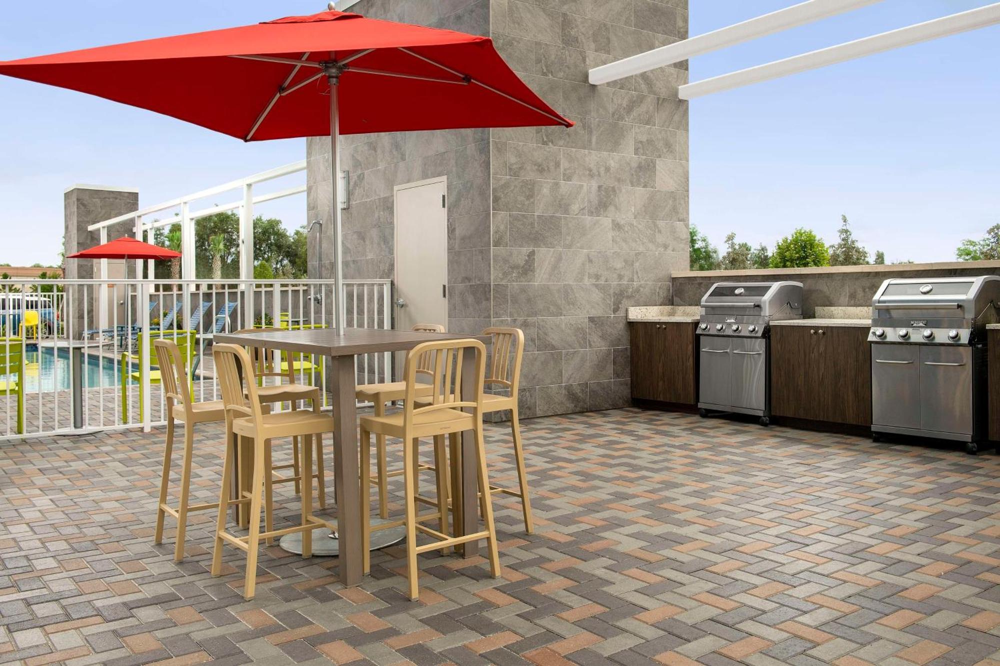 Home2 Suites By Hilton Fort Myers Airport Экстерьер фото